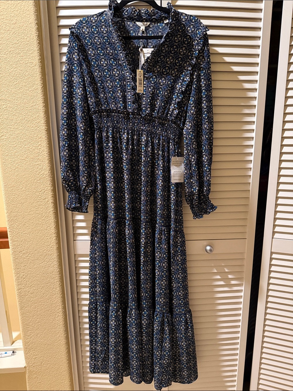 NWT Max Studio Navy/Blue Printed Long-Sleeve Maxi Dress w/elastic waist & sleeve